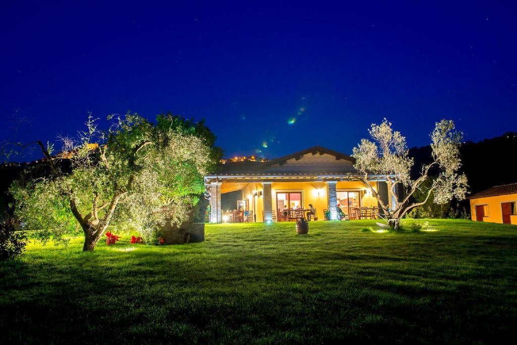 מונטפיאסקונה Agriturismo Mulin Di Mezzo מראה חיצוני תמונה