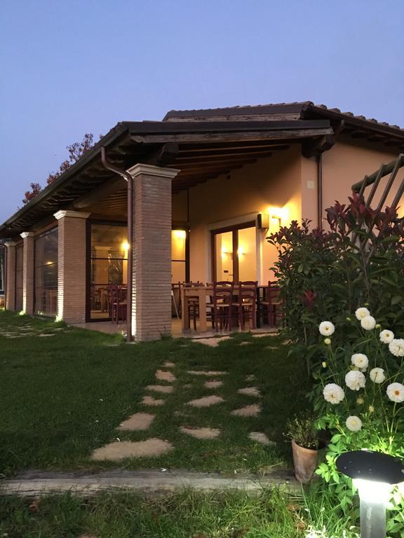 מונטפיאסקונה Agriturismo Mulin Di Mezzo מראה חיצוני תמונה